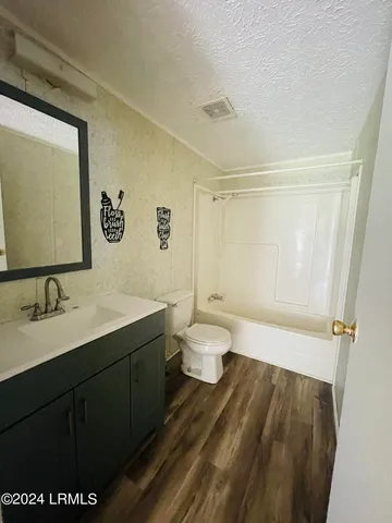 $1,510 | 25 Milledge Village Road, Beaufort, SC 29906