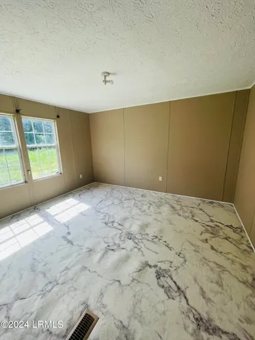 $1,510 | 25 Milledge Village Road, Beaufort, SC 29906