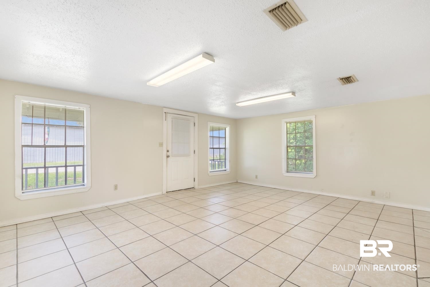 18410 Brewton Street Robertsdale, AL 36567 - Photo 9 of 31