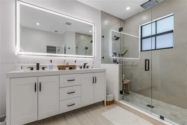 $1,400,000 | 2775 Southwest 101st Court, Miami, FL 33165