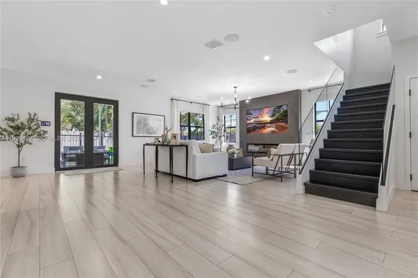 $1,400,000 | 2775 Southwest 101st Court, Miami, FL 33165