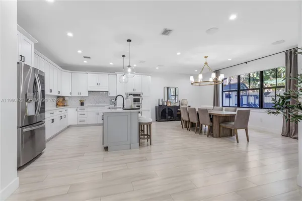 $1,400,000 | 2775 Southwest 101st Court, Miami, FL 33165