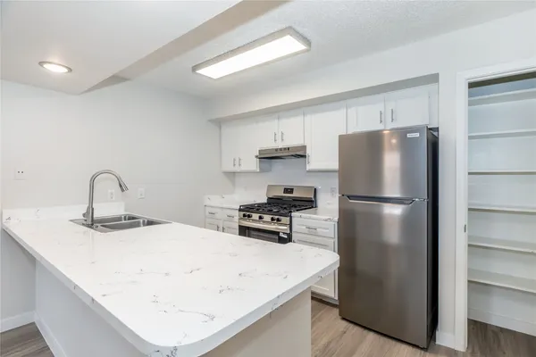 $879 | 6008 North Lamar Boulevard, Unit 212, Austin, TX 78752