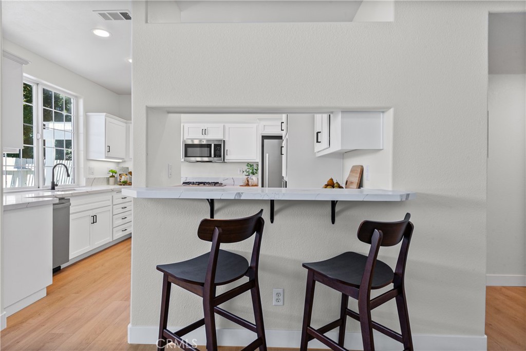 924 Riata Court Paso Robles, CA 93446 - Photo 9 of 46 Remodeled Kitchen