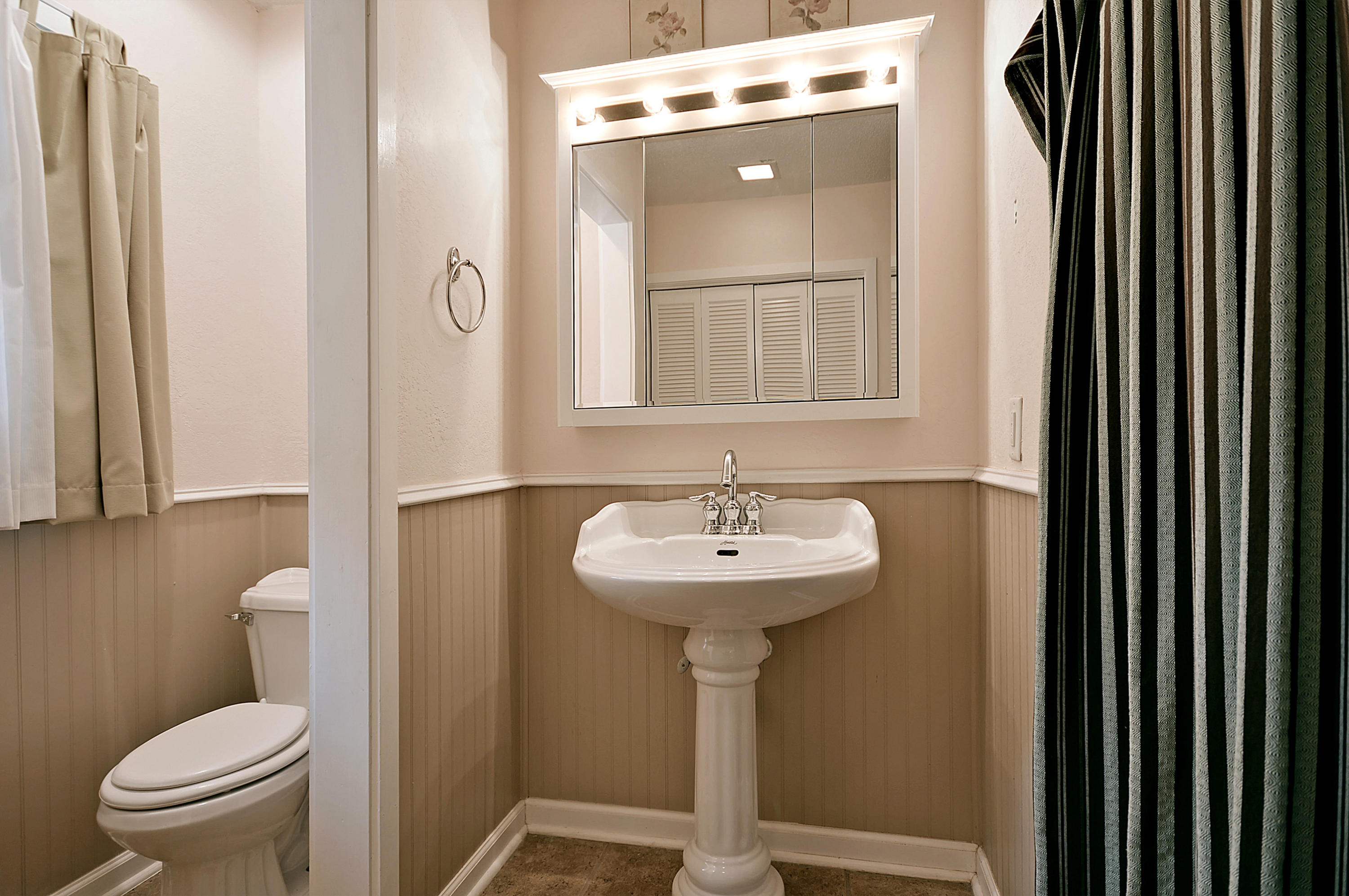 116 Folly Rd Boulevard Charleston, SC 29407 - Photo 18 of 34 Bathroom