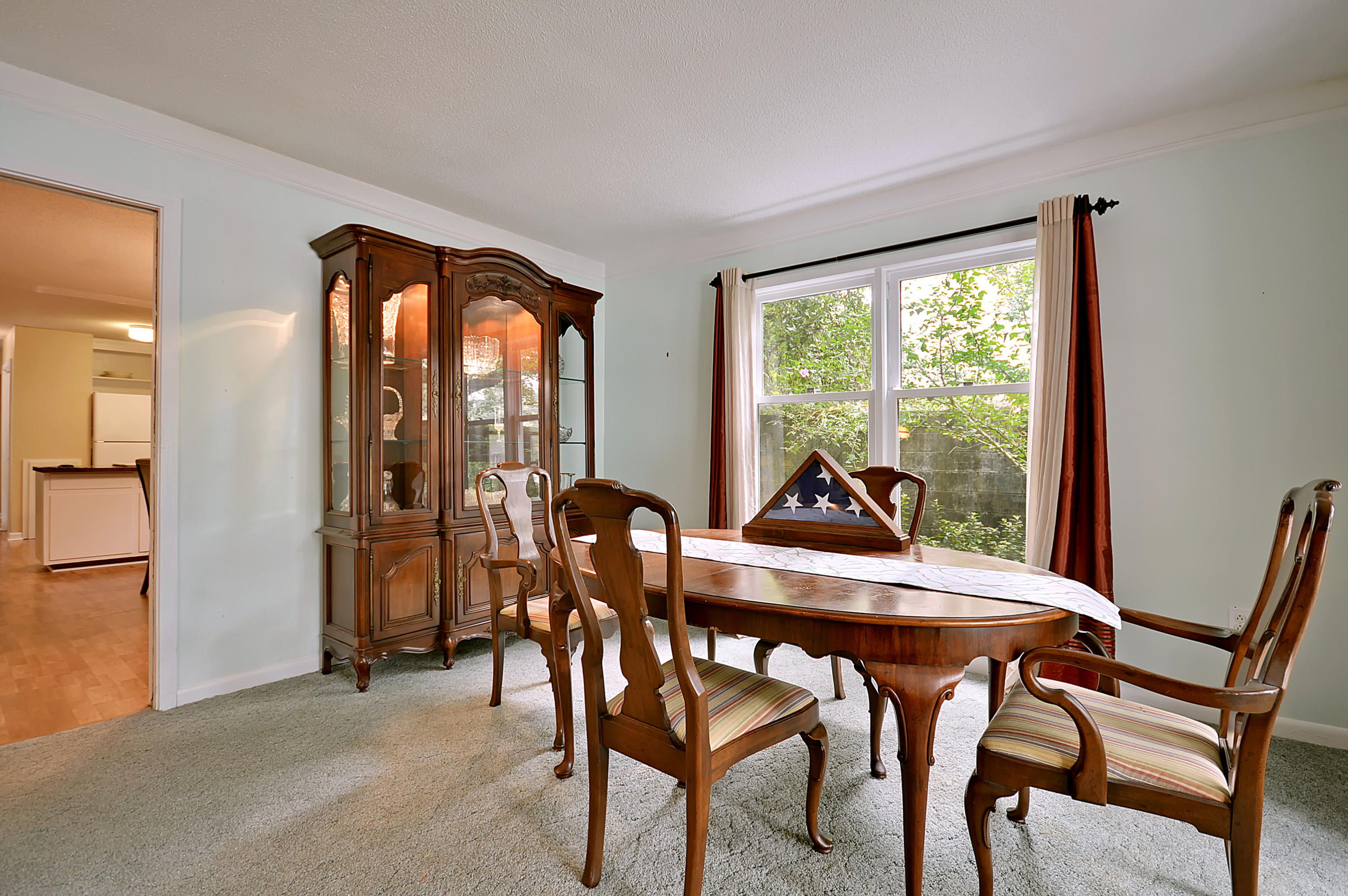 116 Folly Rd Boulevard Charleston, SC 29407 - Photo 8 of 34 Dining Room