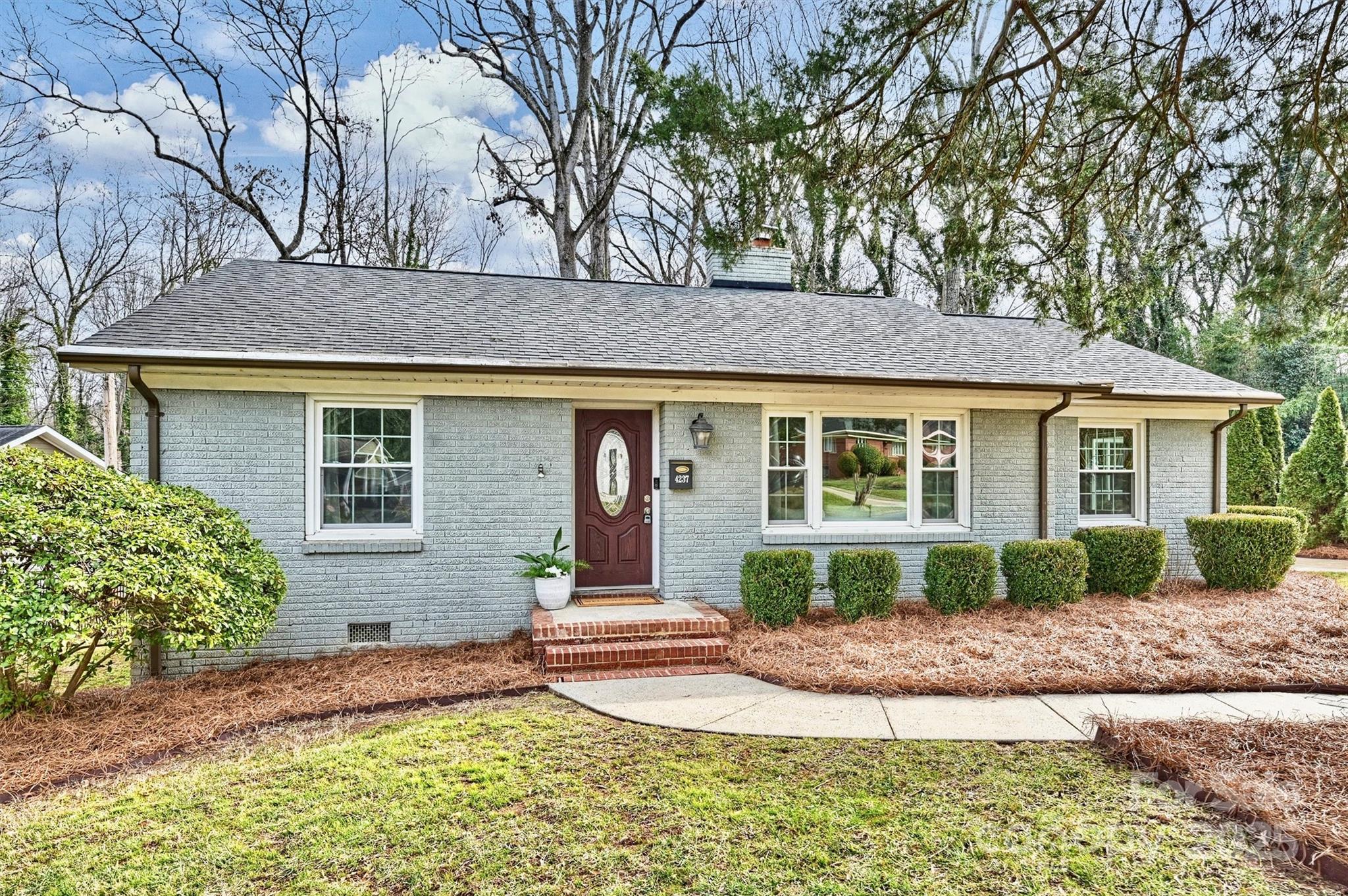 4237 Darwin Circle Charlotte, NC 28209 - Photo 2 of 48