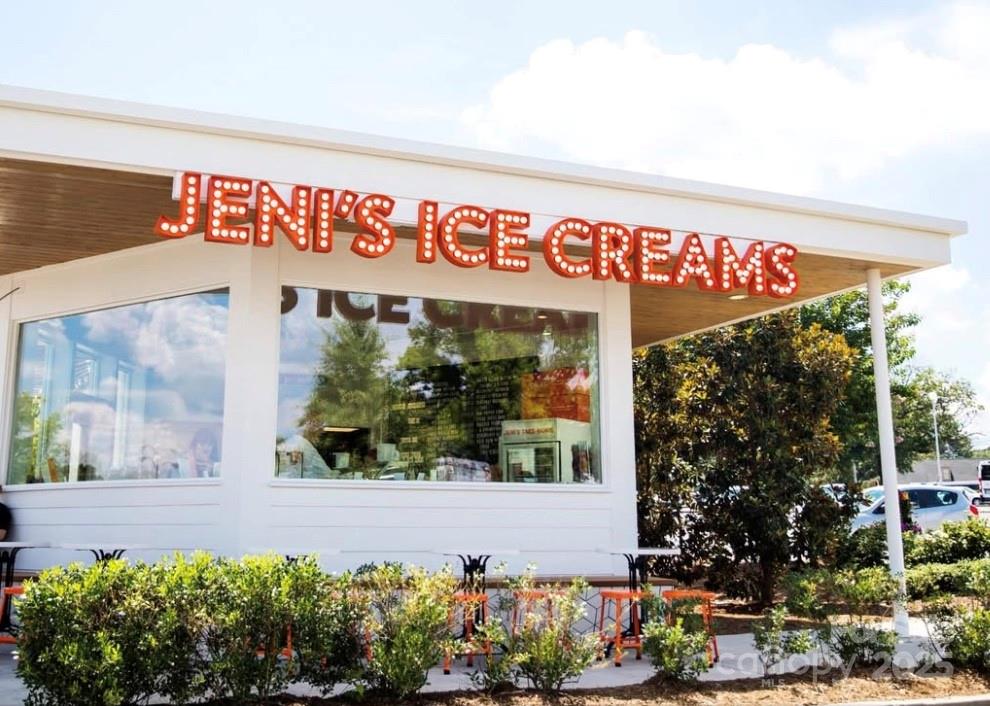 4237 Darwin Circle Charlotte, NC 28209 - Photo 44 of 48