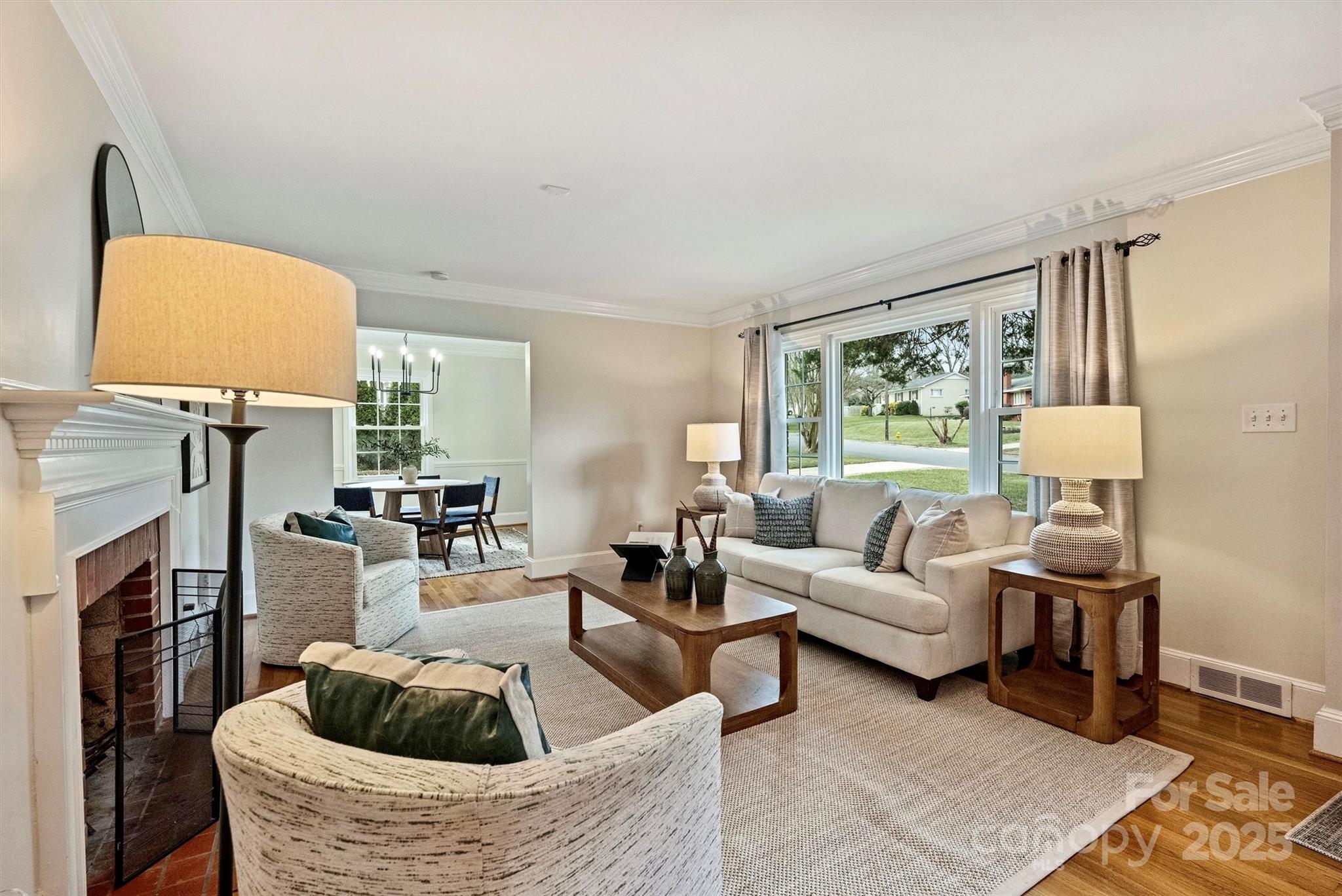 4237 Darwin Circle Charlotte, NC 28209 - Photo 7 of 48