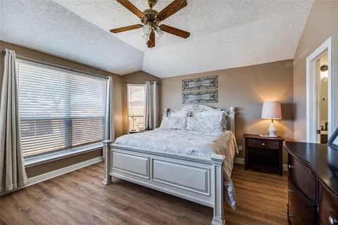 $305,000 | 2709 Crystal Falls Drive, Mesquite, TX 75181