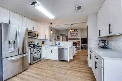 $305,000 | 2709 Crystal Falls Drive, Mesquite, TX 75181