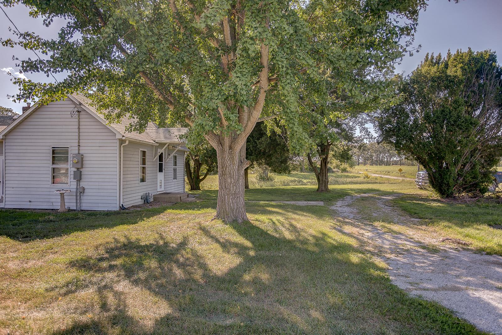 150 Honeysuckle Road Marissa, IL 62257 - Photo 32 of 36