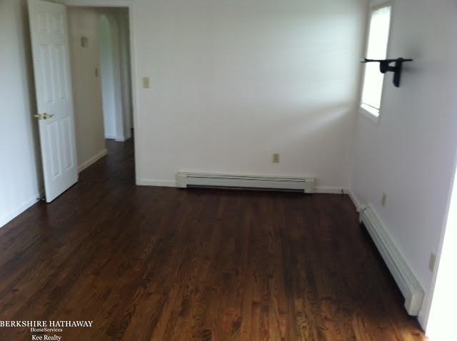 744 Minor Memphis, MI 48041 - Photo 14 of 19 31264345-13.JPG