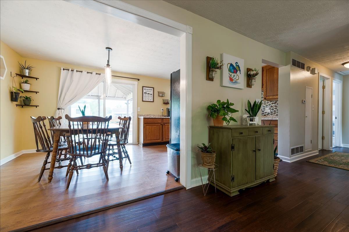 1435 Wade Road Milford, OH 45150 - Photo 7 of 27 Gallery Image 7