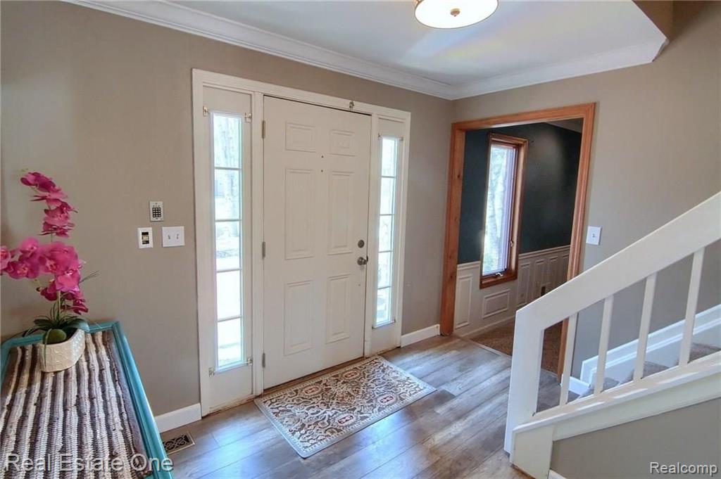 36225 Fredericksburg Road Farmington Hills, MI 48331 - Photo 9 of 30