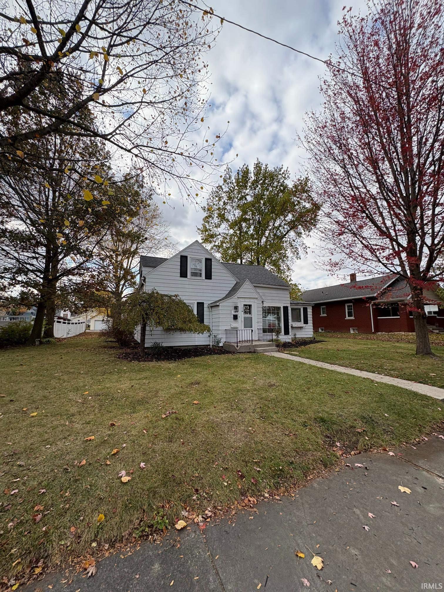 109 North 10th Street Decatur, IN 46733 - Photo 2 of 15