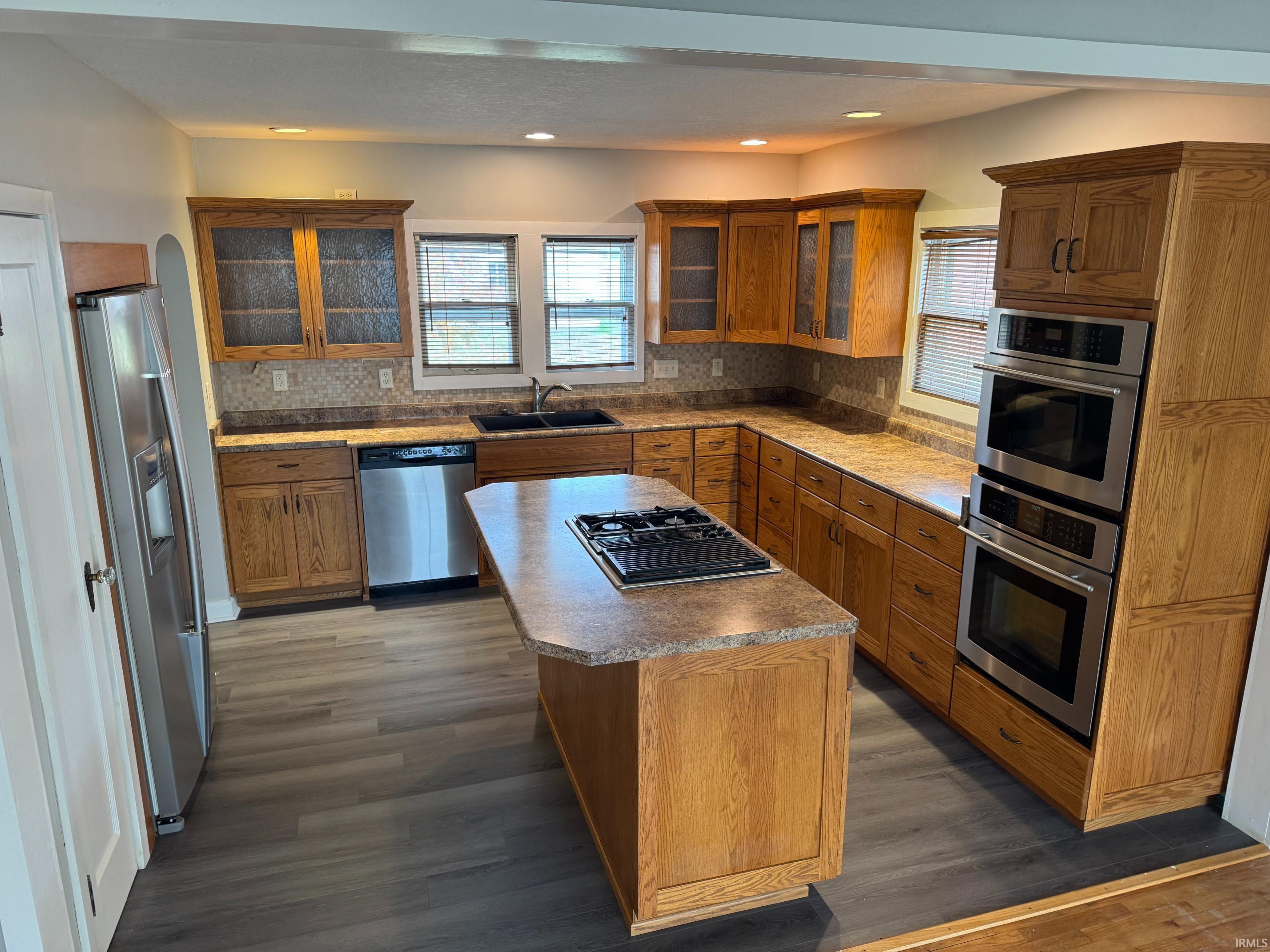 109 North 10th Street Decatur, IN 46733 - Photo 3 of 15