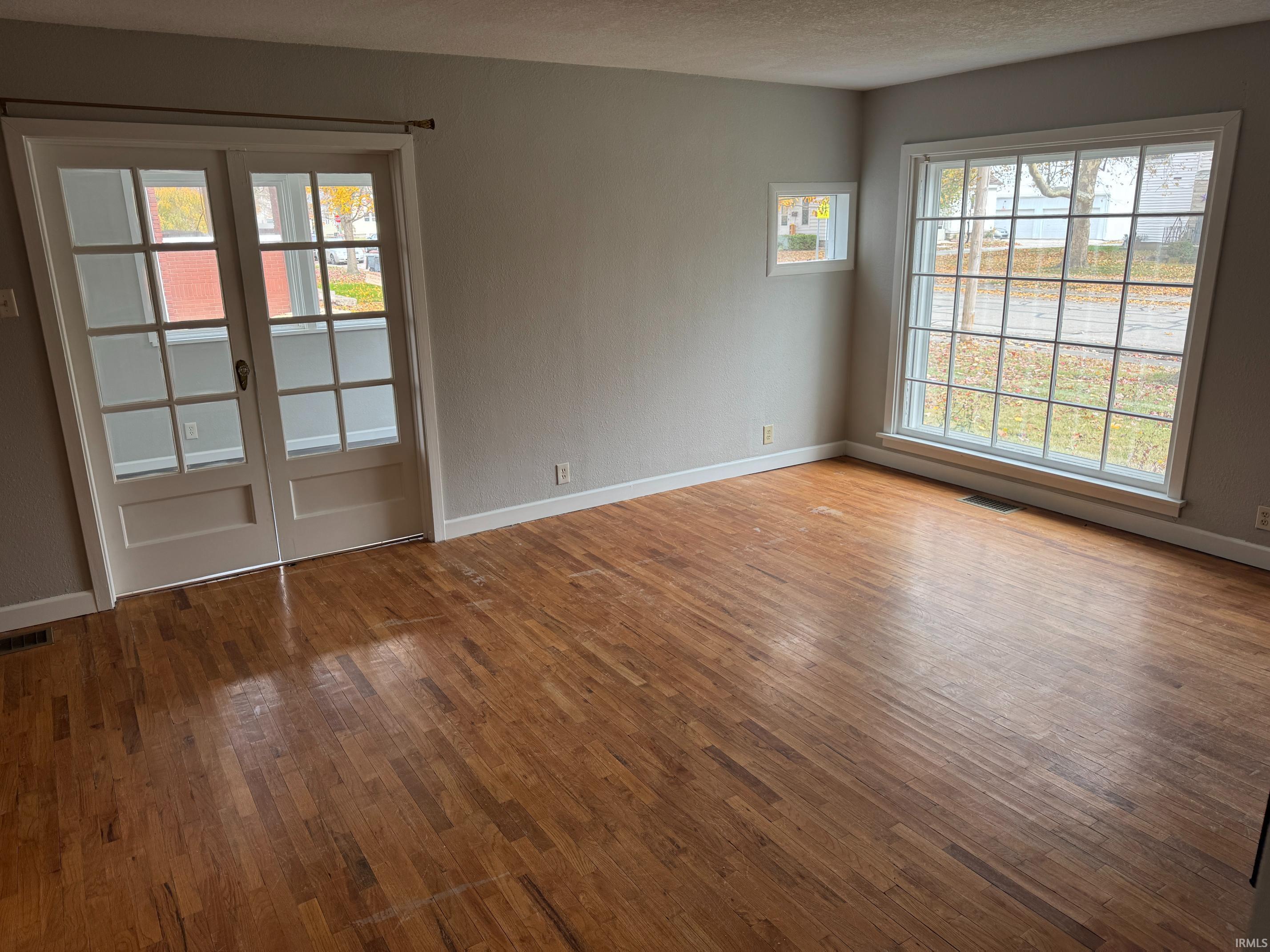 109 North 10th Street Decatur, IN 46733 - Photo 6 of 15