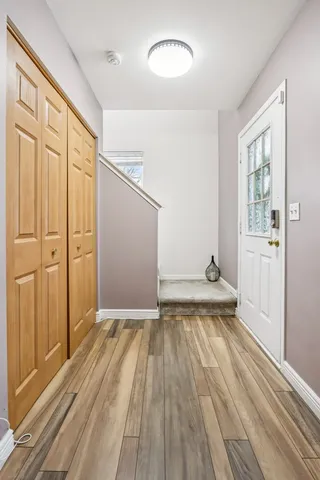 $240,000 | 1010 Symphony Drive, Aurora, IL 60504