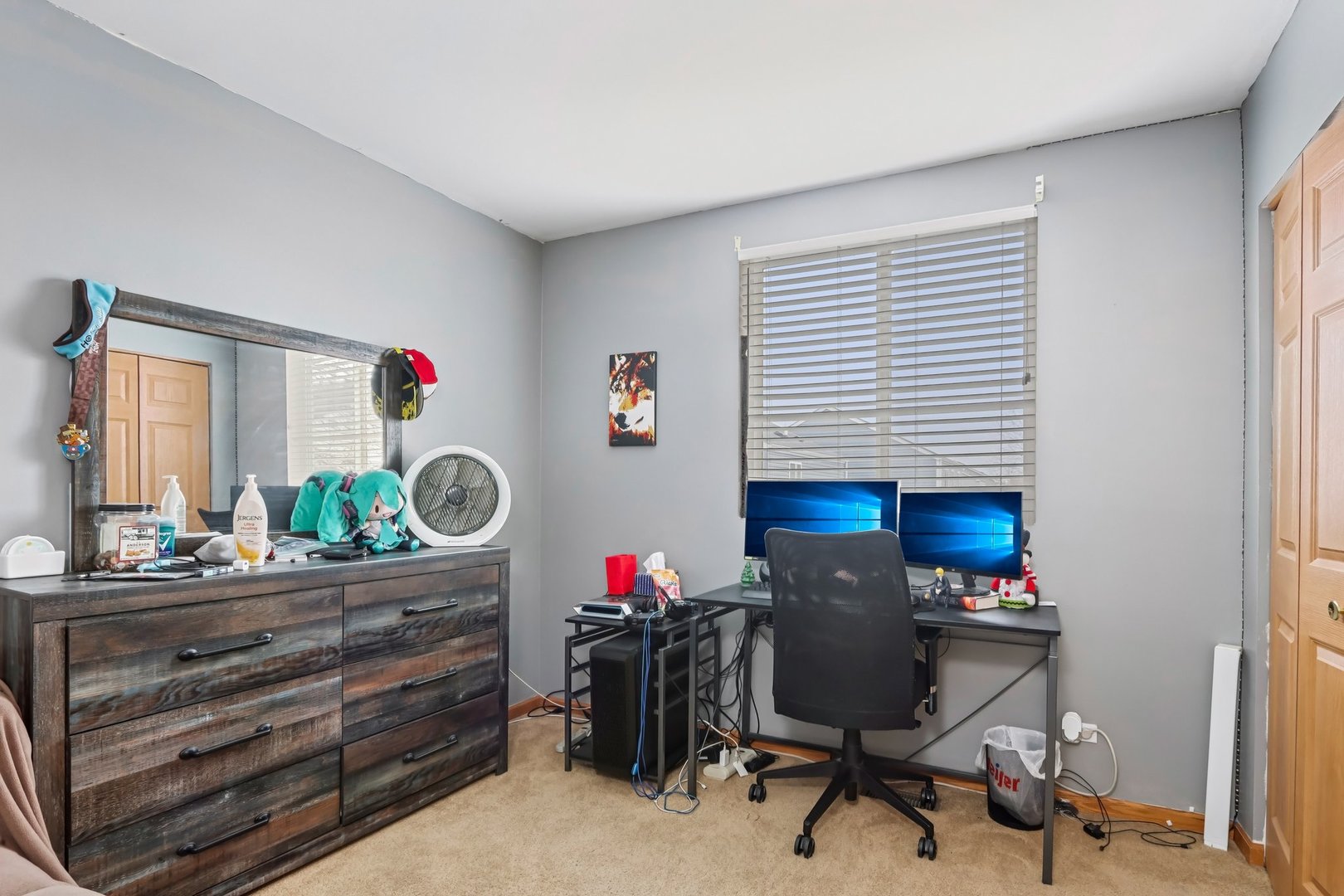 1010 Symphony Drive Aurora, IL 60504 - Photo 13 of 28 a view of a workspace with furniture