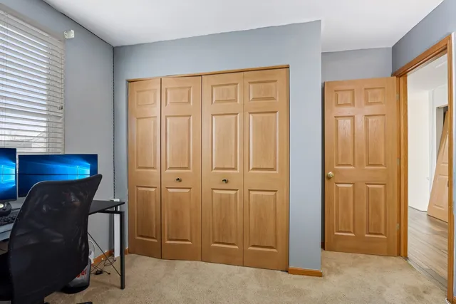 $240,000 | 1010 Symphony Drive, Aurora, IL 60504