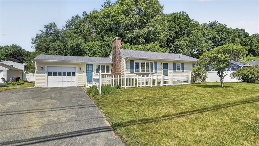 31 Shaker Road Westfield, MA 01085 - Photo 3 of 36