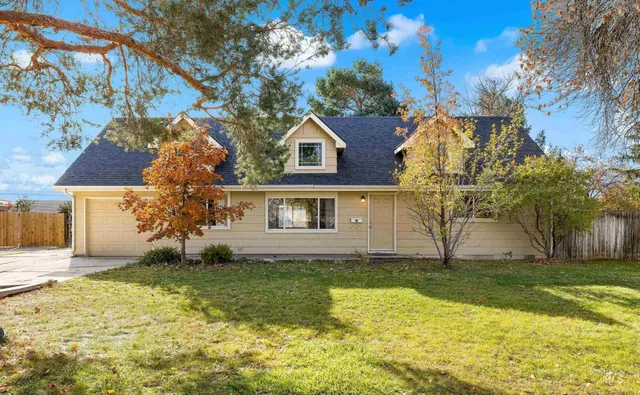 $399,900 | 6307 West Tahoe Drive, Boise, ID 83709