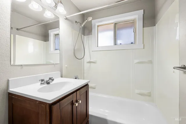 $399,900 | 6307 West Tahoe Drive, Boise, ID 83709