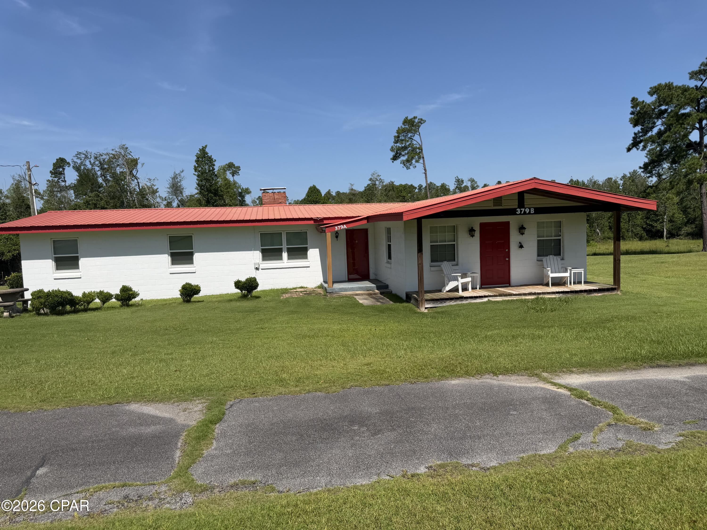 379 Lakepoint Road Alford, FL 32420 - Photo 2 of 61