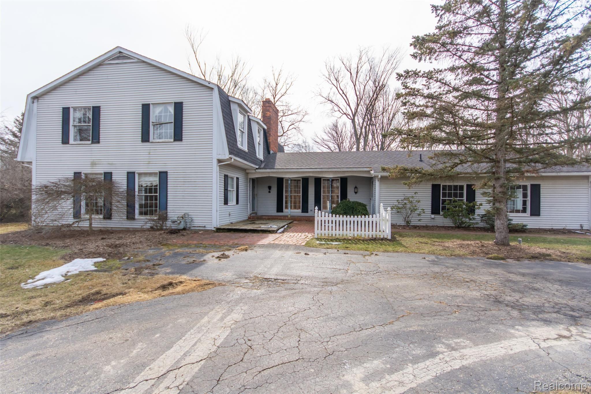 8475 Bridge Road Grosse Ile, MI 48138 - Photo 26 of 68 DSC_4629.jpg