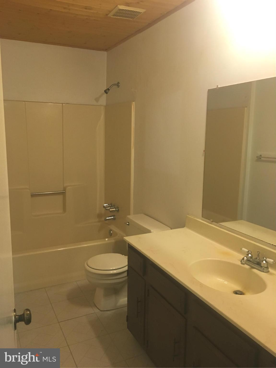 177 Choptank Road Stafford, VA 22556 - Photo 9 of 12 Bath