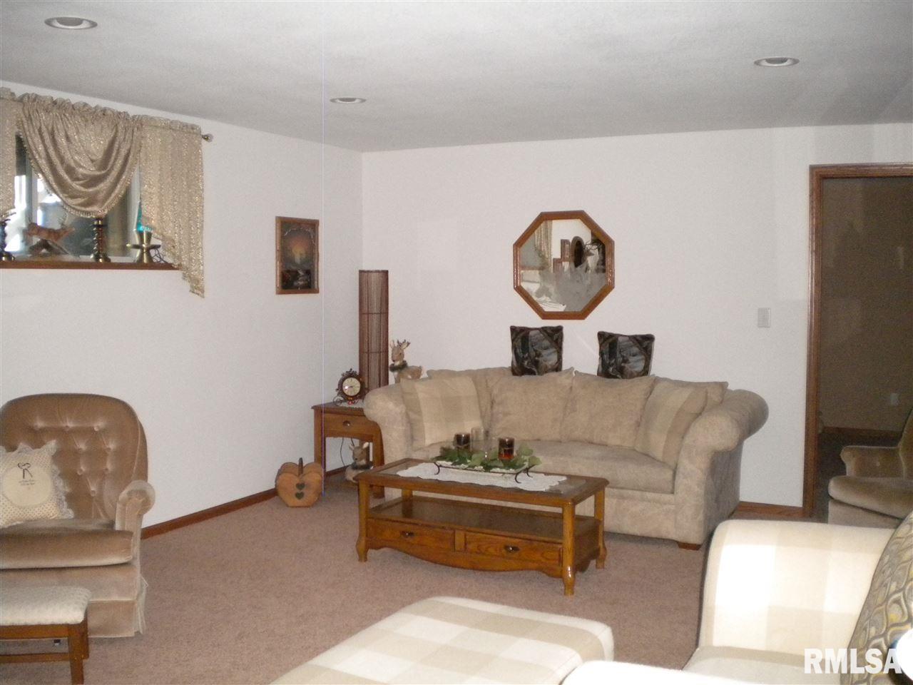 1111 Crestview Drive Durant, IA 52747 - Photo 7 of 22