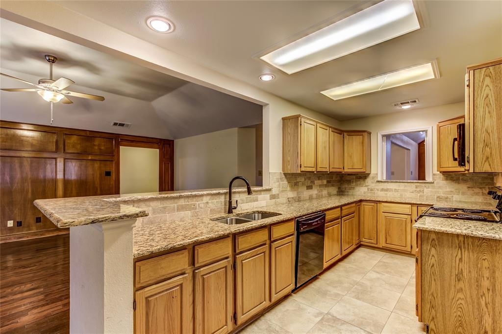 1513 Mission Ridge Trail Carrollton, TX 75007 - Photo 12 of 27