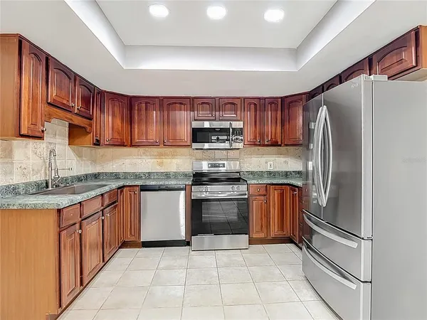 $478,900 | 2445 Glenview Drive, Land O' Lakes, FL 34639