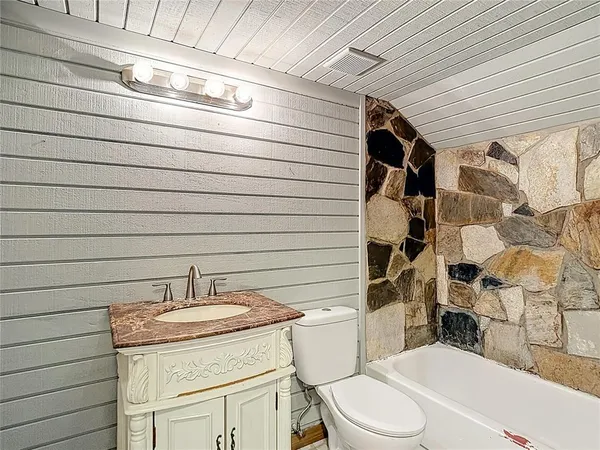 $478,900 | 2445 Glenview Drive, Land O' Lakes, FL 34639