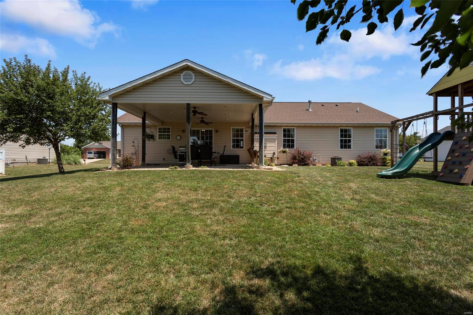 1411 Rachael Lane Waterloo, IL 62298 - Photo 5 of 46