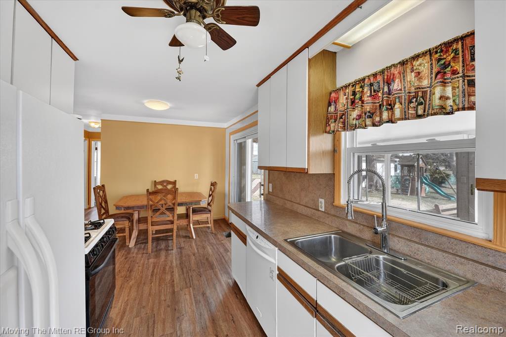 17049 Reno Street Riverview, MI 48193 - Photo 12 of 71