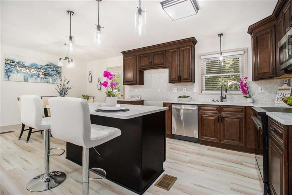 2508 Fontaine Circle Decatur, GA 30032 - Photo 11 of 25 Gallery Image 11