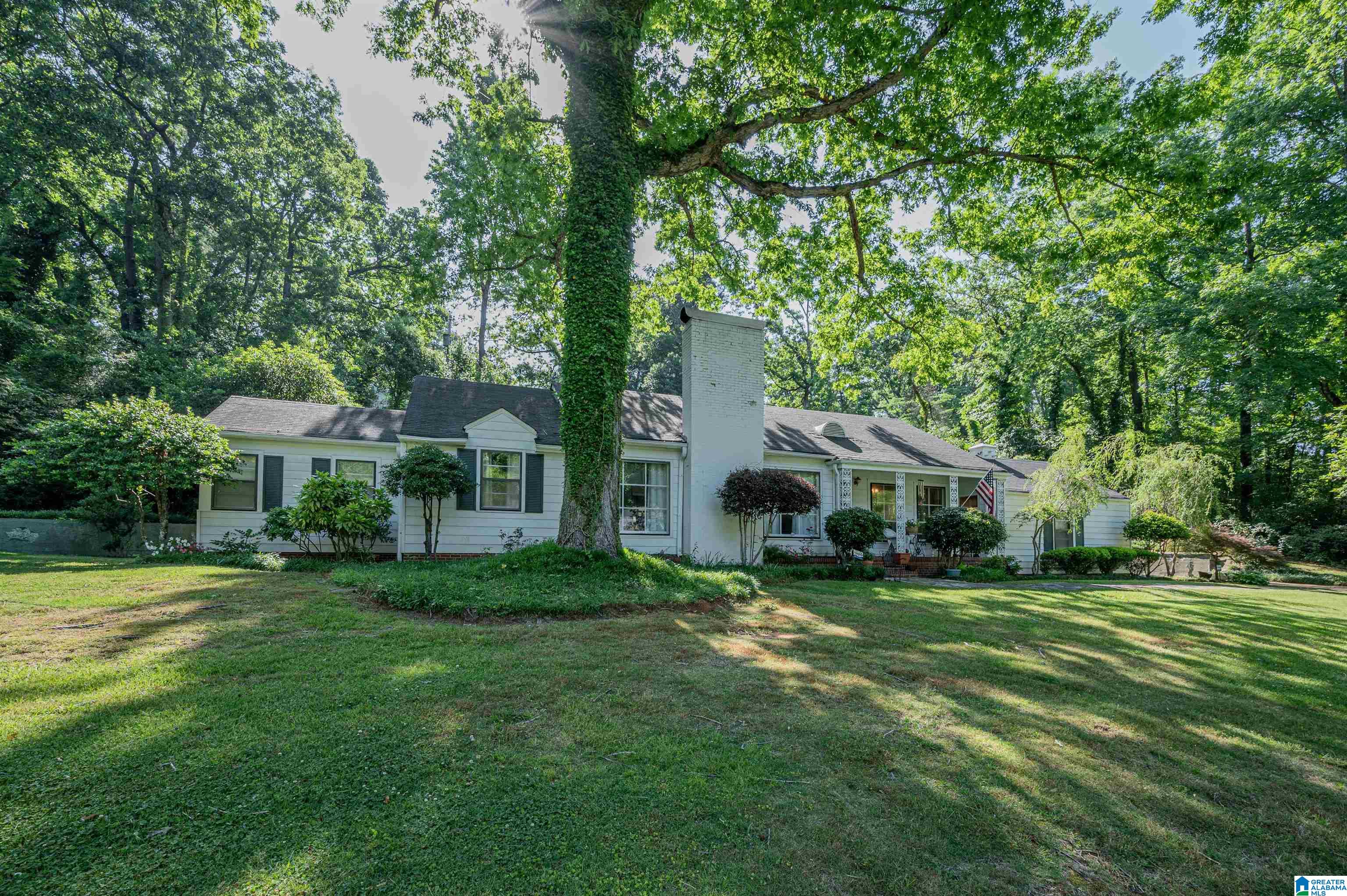 117 Woodland Road Bessemer, AL 35020 - Photo 2 of 39