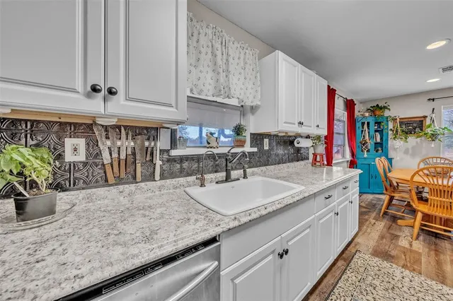 $430,000 | 218 Private Road 3638, Springtown, TX 76082