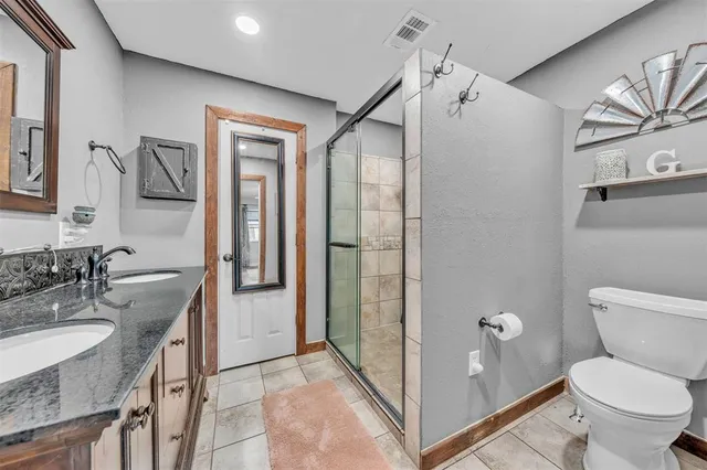 $430,000 | 218 Private Road 3638, Springtown, TX 76082