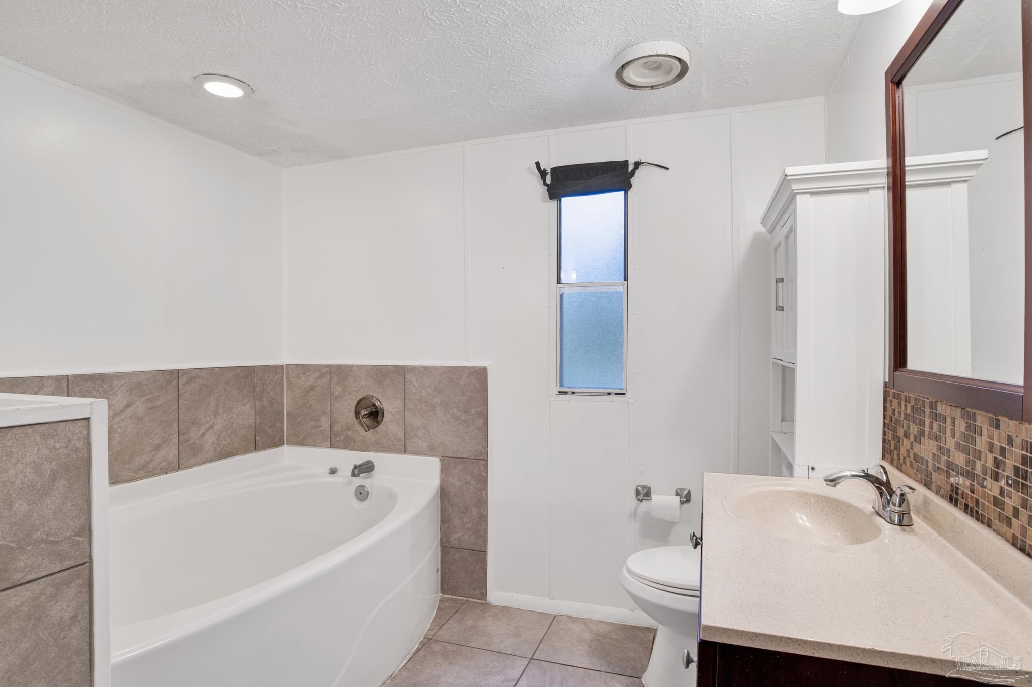 6622 Frank Reeder Road, Unit A Pensacola, FL 32526 - Photo 10 of 21