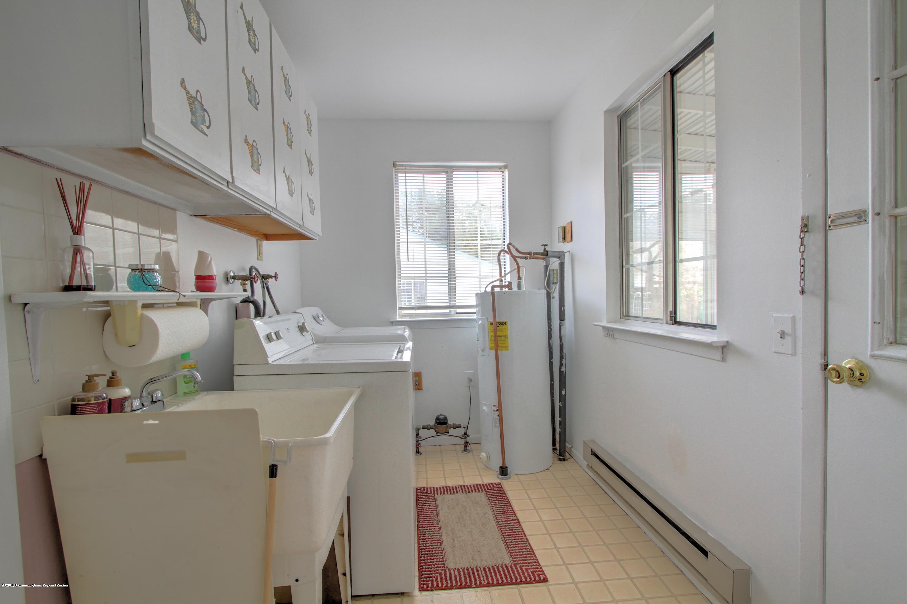 24 Berkshire Road Whiting, NJ 08759 - Photo 19 of 23 Laundry Room