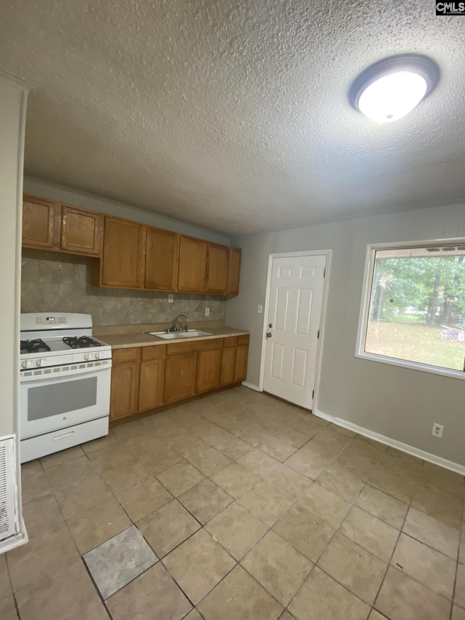 514 Hudson Circle Cayce, SC 29033 - Photo 6 of 9