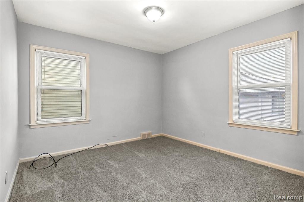 4805 Helen Street Dearborn, MI 48126 - Photo 20 of 46