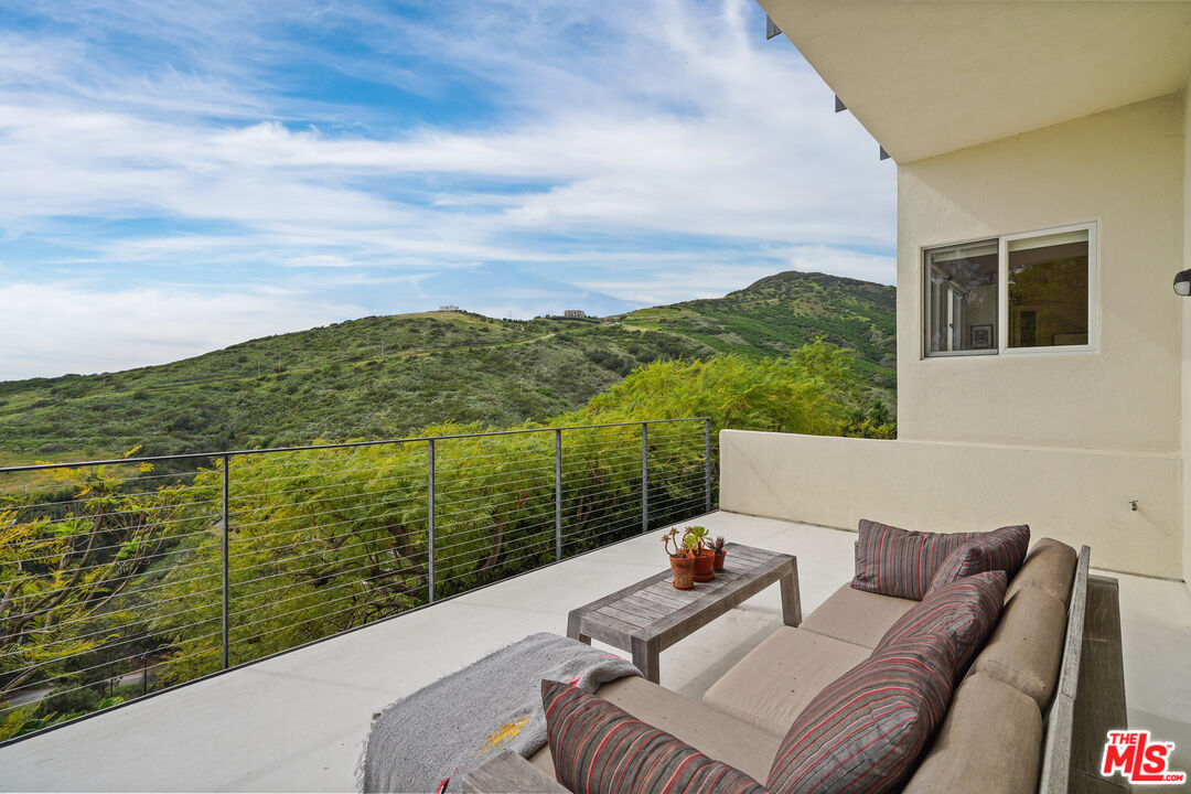 2727 Corral Canyon Road Malibu, CA 90265 - Photo 10 of 43