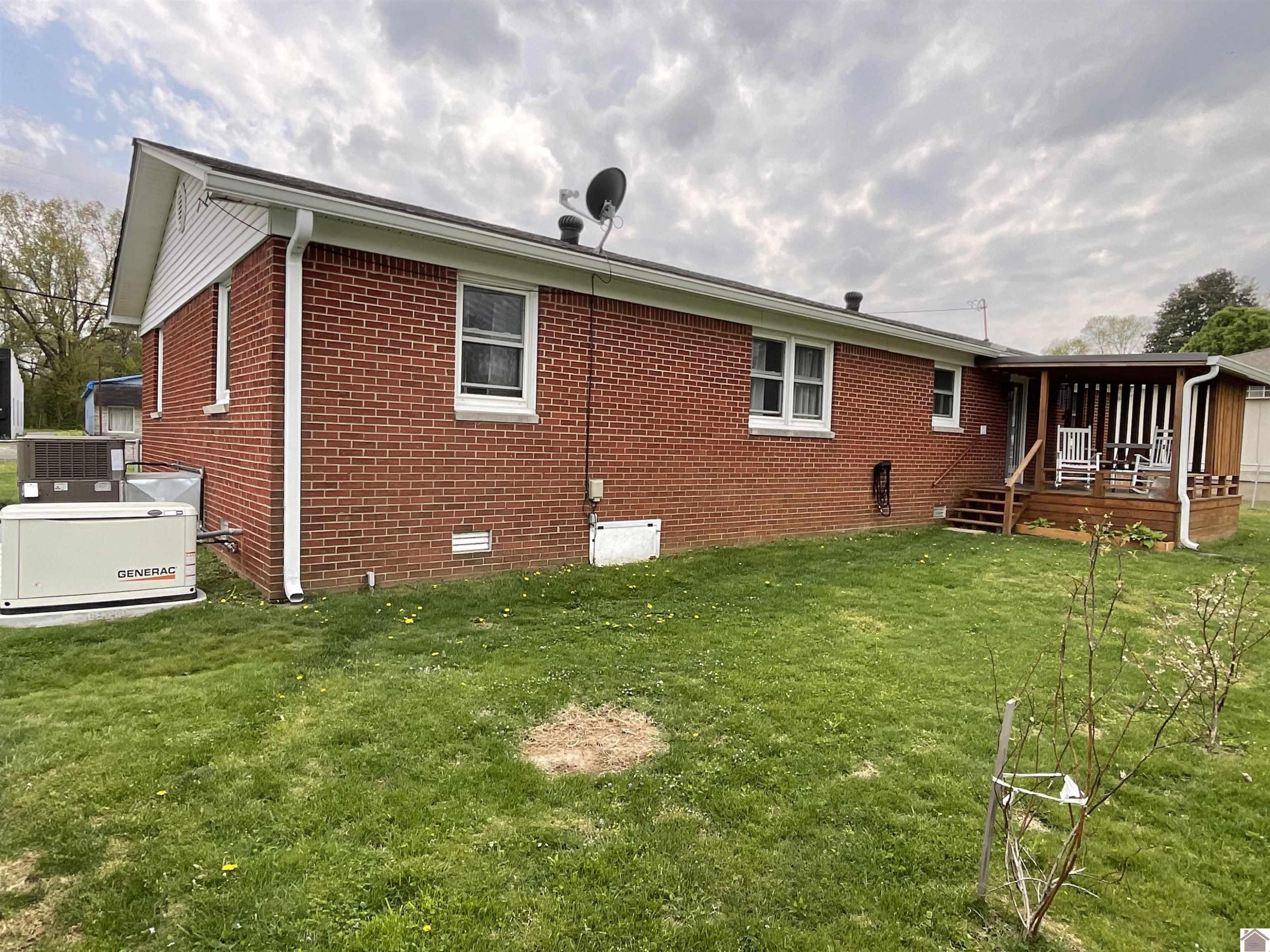 909 Backusburg Road Mayfield, KY 42066 - Photo 8 of 29 Photo 8