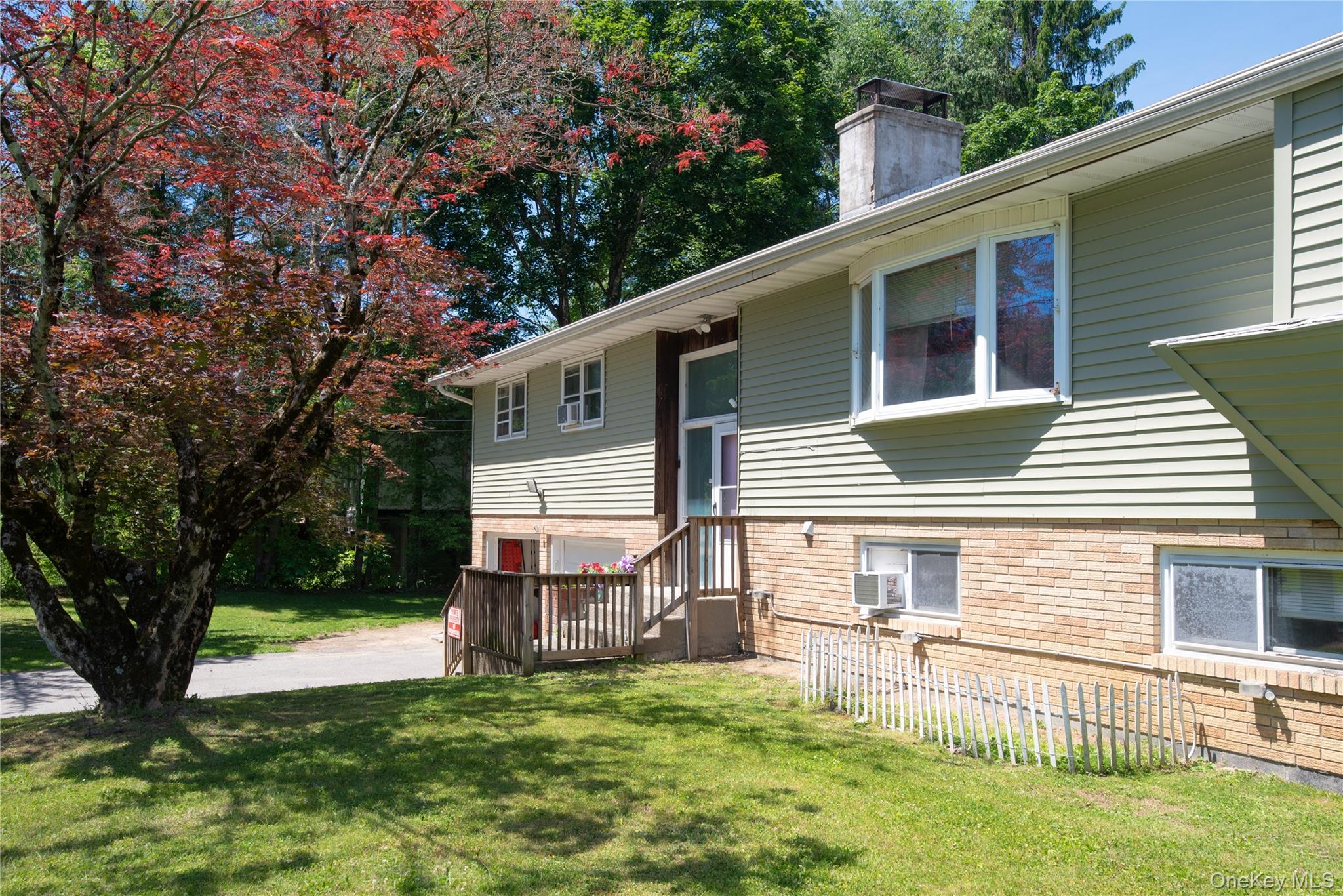 10 Millbank Road Poughkeepsie, NY 12603 - Photo 3 of 32