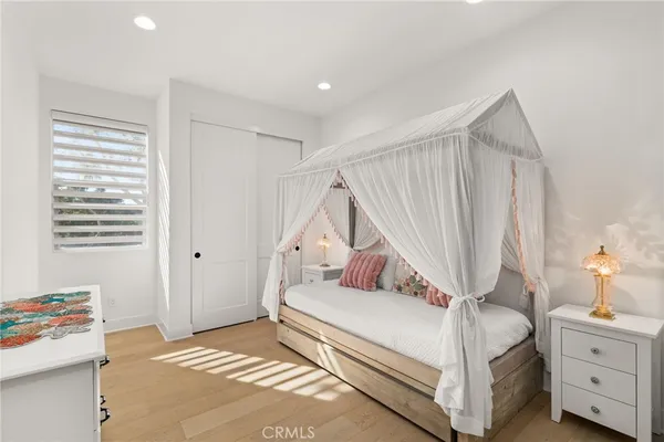 $2,595,000 | 2127 Cresta Drive, Newport Beach, CA 92660