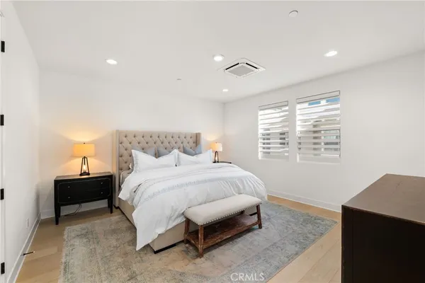 $2,595,000 | 2127 Cresta Drive, Newport Beach, CA 92660